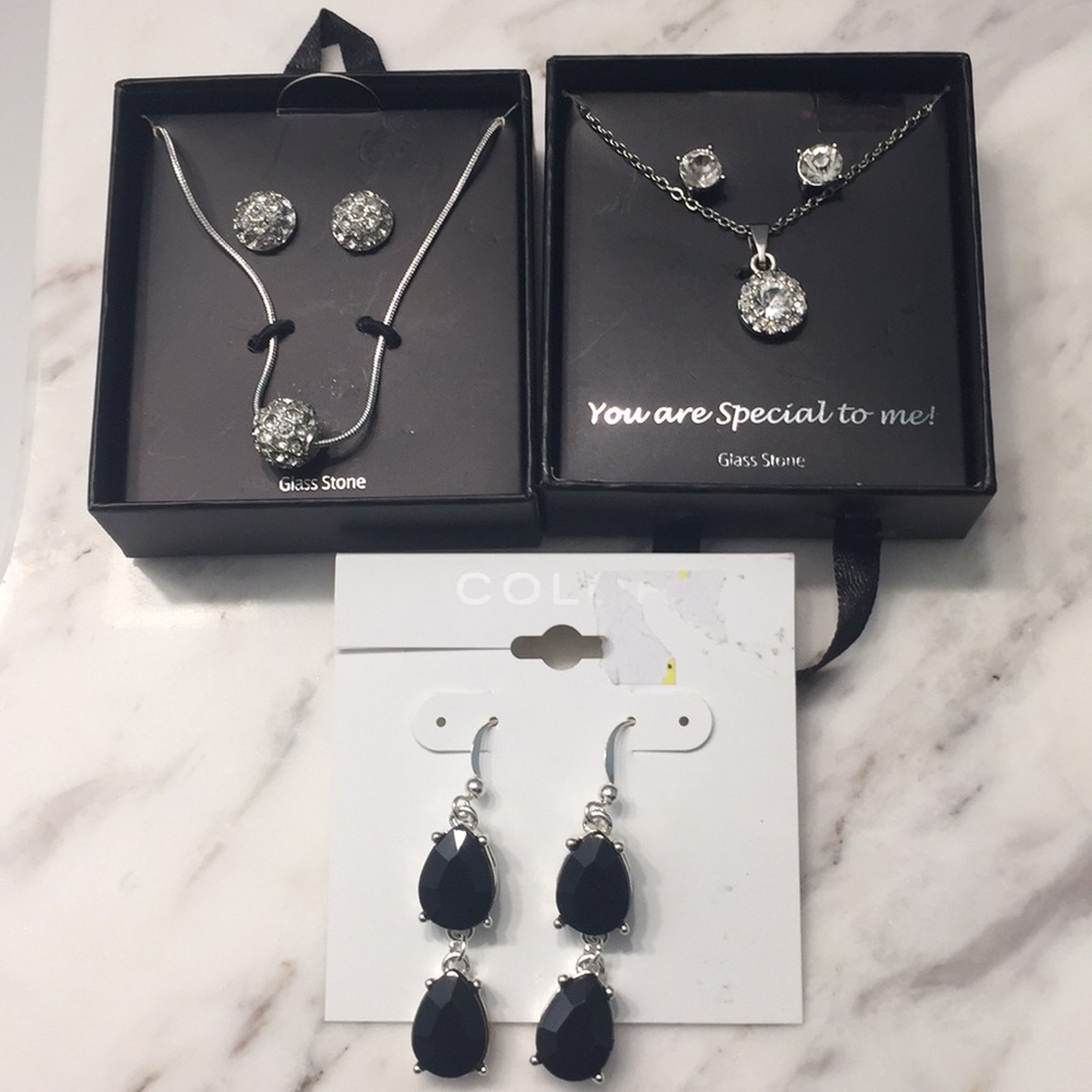 Costume Jewelry Necklace and Earrings